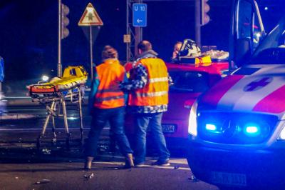 Ludwigsburg: Drei Schwerverletzte nach heftigem Verkehrsunfall an der Autobahnauffahrt